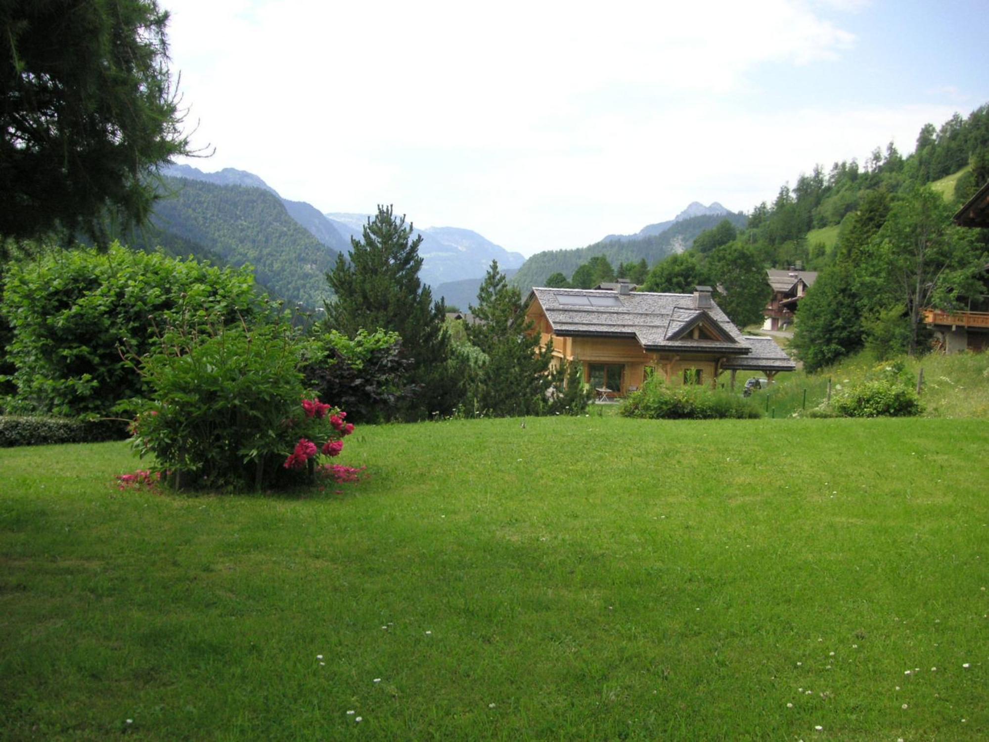 Rez De Chalet Calme Avec Terrasse - 2 Chambres, Proche Pistes A La Clusaz - Fr-1-437-10 Екстер'єр фото